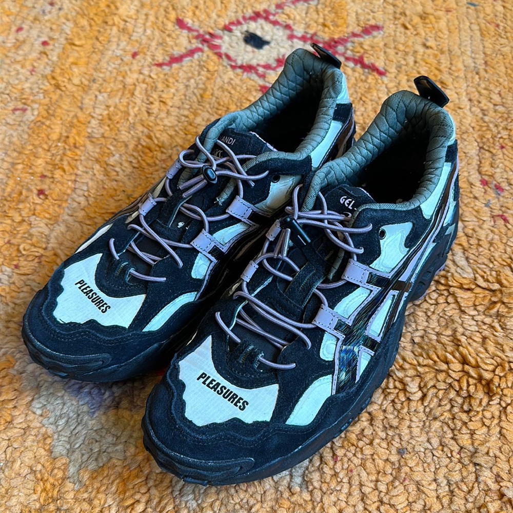 Pleasures x ASICS Gel-Nandi Sneakers